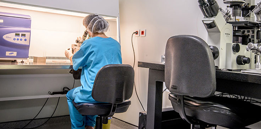 How Clinics Can Reduce Dependency on Manual Work